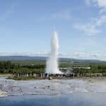 Strokkur er en varm springkilde ved Geysir området. North Travel.