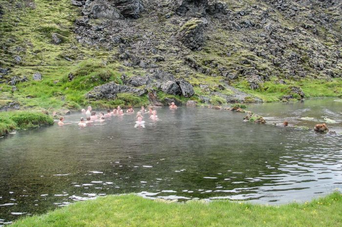 Bilferie i Island og Færøerne