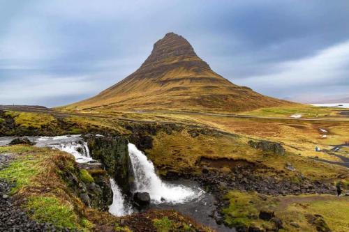 Kirkjufell og Kirkjufellsfoss på Snæfellsnes