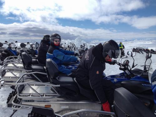 Snescooter på gletsjeren Langjökull