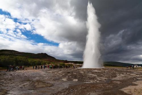 Strokkur. Geysir området.